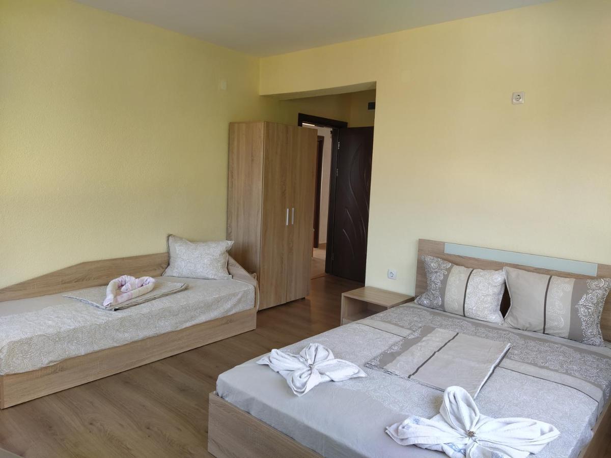 Guest House Proynovi Kalofer Exteriér fotografie